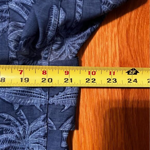 Vineyard Vines Harbor Shirt Navy Palm Print Short Sleeve Button Fishing Size M - Picture 10 of 16